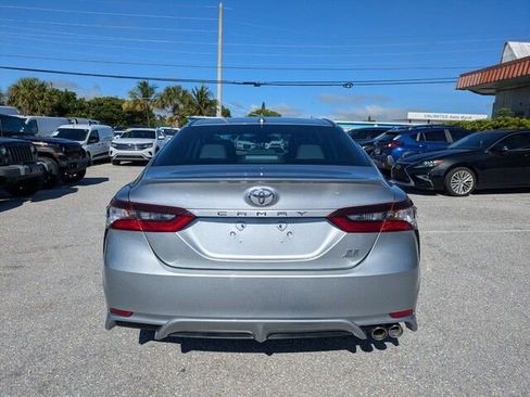 Used 2021 Toyota Camry SE w/ Convenience Package image 6