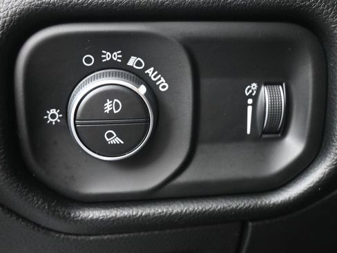 Used 2021 RAM 1500 Big Horn image 21