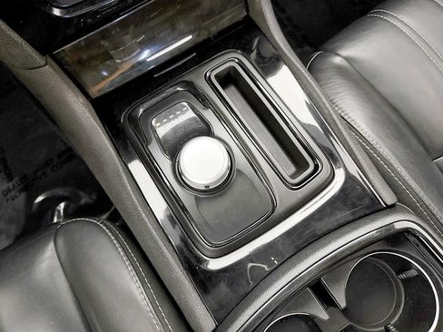 Used 2017 Chrysler 300 S RWD image 56