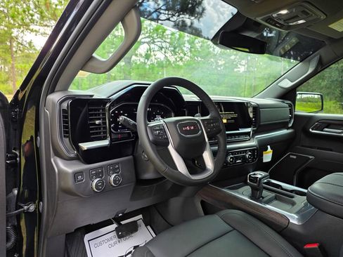 New 2026 GMC Sierra 1500 SLT w/ SLT Premium Package AWD/4WD image 14