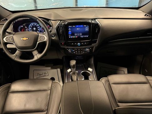 Used 2023 Chevrolet Traverse Premier AWD/4WD image 9
