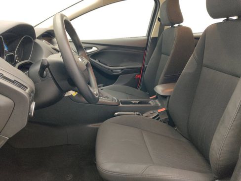 Used 2017 Ford Focus SE FWD image 17
