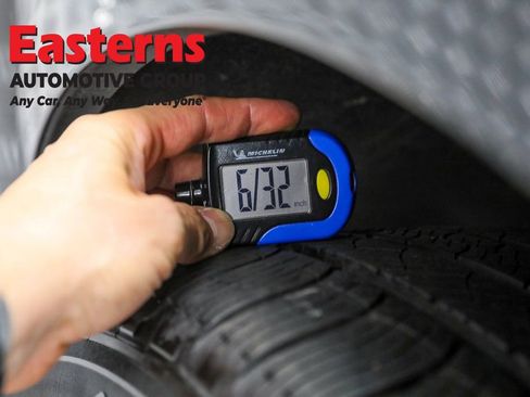 Used 2023 Porsche Macan T image 27