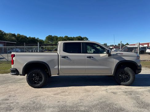 New 2026 Chevrolet Silverado 1500 ZR2 image 8