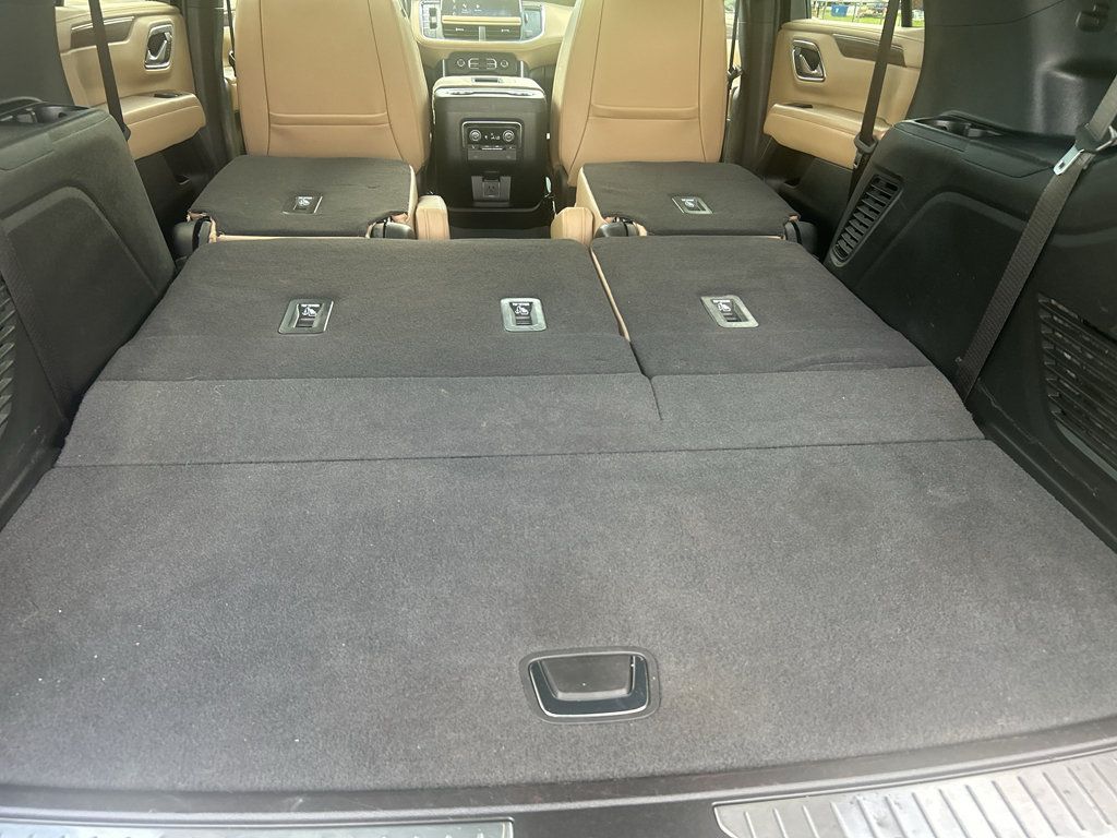 Used 2024 Chevrolet Tahoe Premier w/ Premium Package AWD/4WD image 14
