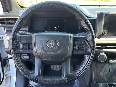 Used 2024 Toyota Tacoma SR5 AWD/4WD image 26