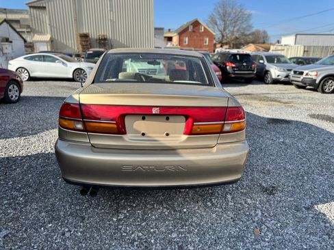 Used 2002 Saturn L-Series L300 w/ Audio Pkg 1 image 5
