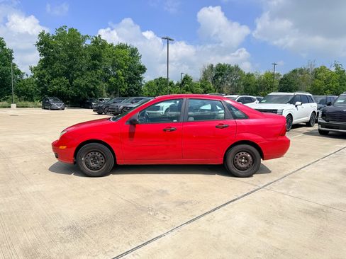 Used 2006 Ford Focus SE FWD image 10