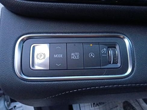 Used 2025 Buick Enclave Sport Touring FWD image 19