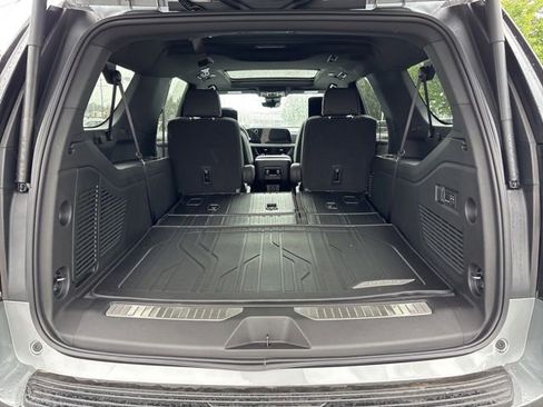 New 2026 Chevrolet Suburban Premier AWD/4WD image 41