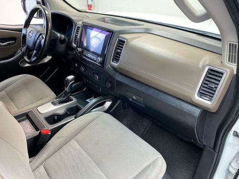 Used 2022 Nissan Frontier SV image 29