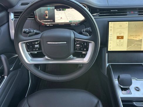 New 2026 Land Rover Range Rover SE AWD/4WD image 3