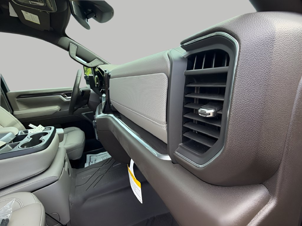 New 2026 Chevrolet Silverado 3500 LTZ AWD/4WD image 13