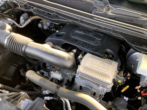 Used 2021 RAM 1500 Laramie w/ Sport Appearance Package image 34