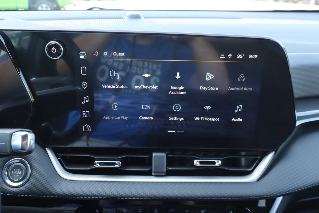 New 2027 Chevrolet Equinox LT FWD image 10