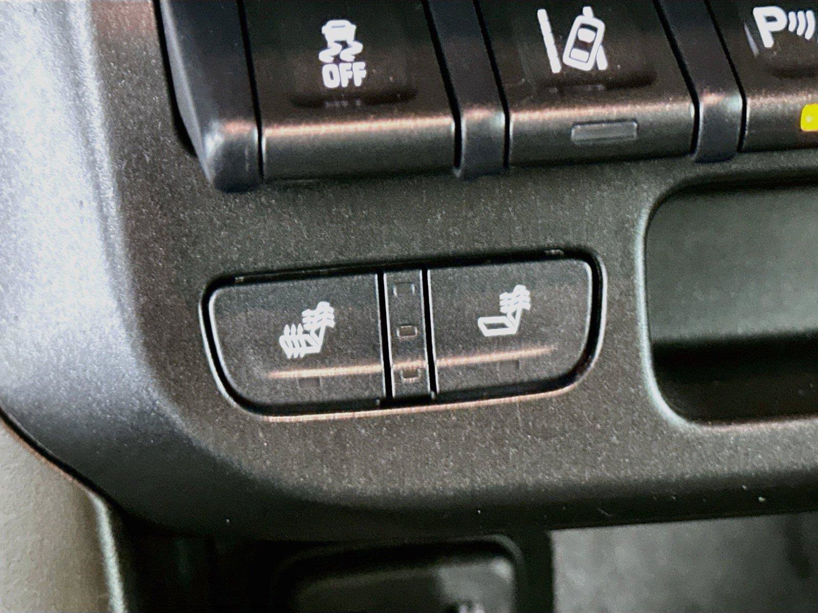 Used 2021 GMC Canyon AT4 w/ Driver Alert Package AWD/4WD image 16