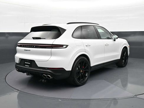 Certified 2024 Porsche Cayenne S AWD/4WD image 27