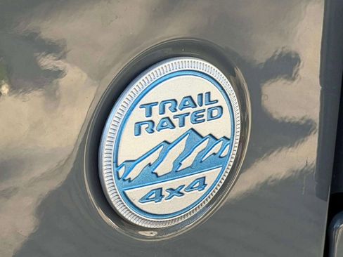 Used 2021 Jeep Wrangler Unlimited Sahara image 50