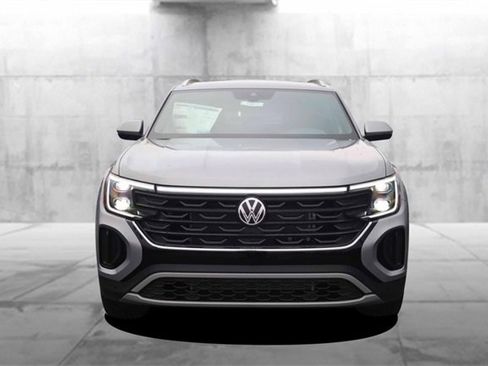 New 2026 Volkswagen Atlas Cross Sport SE image 4
