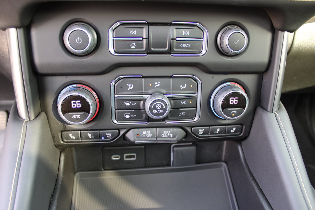 Used 2022 Chevrolet Tahoe Premier AWD/4WD image 30