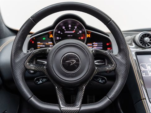 Used 2014 McLaren MP4-12C Spider RWD image 81