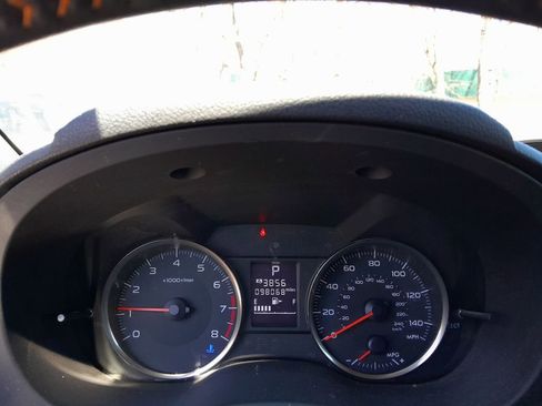 Used 2017 Subaru Crosstrek 2.0i Premium image 21