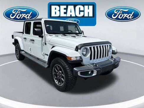 Used 2021 Jeep Gladiator Overland w/ Trailer Tow Package AWD/4WD image 1