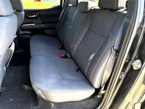 Used 2019 Toyota Tacoma TRD Sport image 27