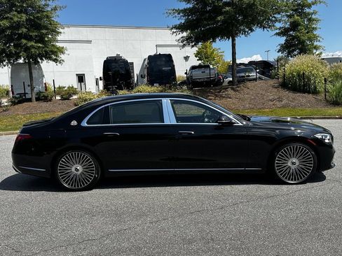 Certified 2024 Mercedes-Benz Maybach S 580 4MATIC image 10