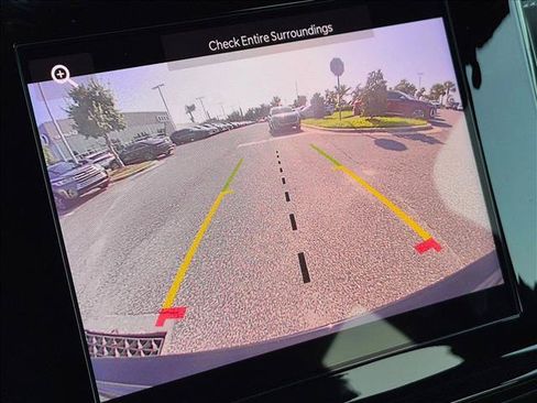 Used 2025 Jeep Grand Cherokee Altitude RWD image 13