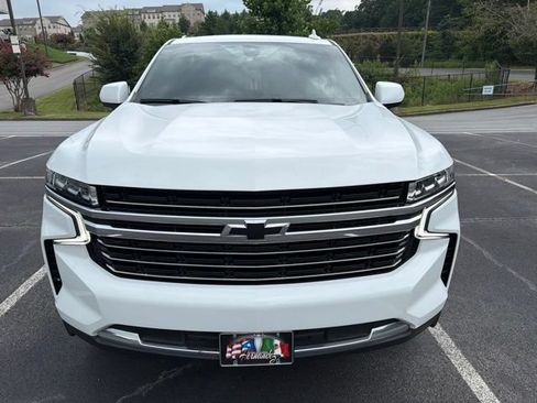 Used 2021 Chevrolet Tahoe LT w/ Rear Media and Nav Package AWD/4WD image 2