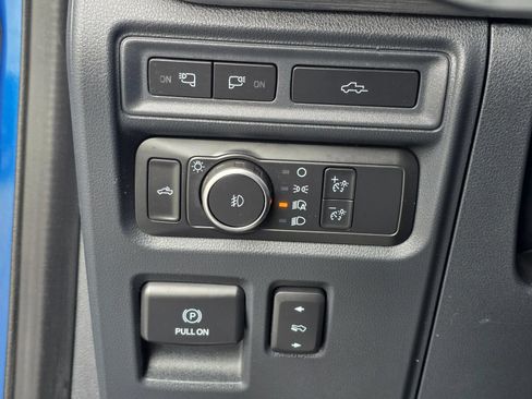 Used 2022 Ford F150 Lariat w/ Equipment Group 502A High AWD/4WD image 14