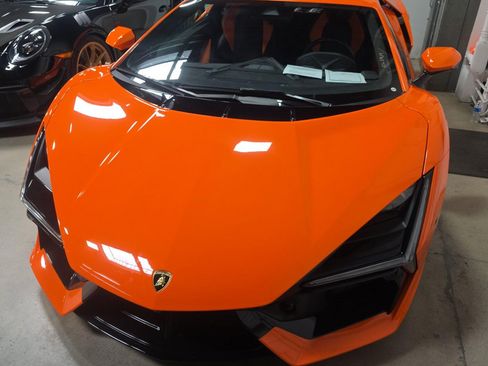 Used 2024 Lamborghini Revuelto AWD/4WD image 2