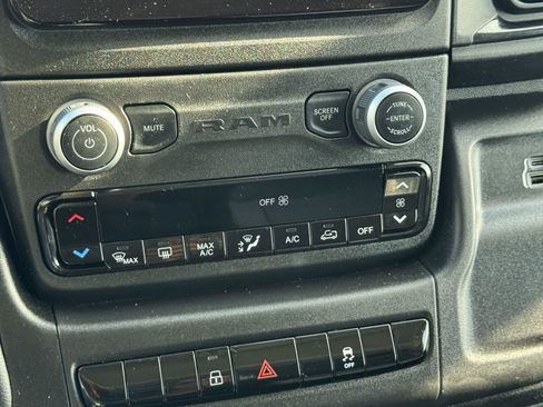 Used 2026 RAM ProMaster 2500 w/ Convenience Group FWD image 20
