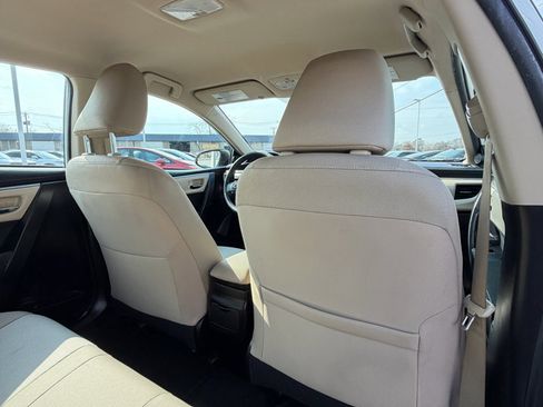 Used 2016 Toyota Corolla LE CVT image 15