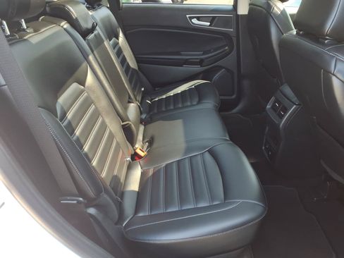 Certified 2022 Ford Edge SEL w/ Convenience Package AWD/4WD image 23