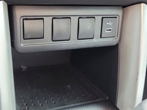 Used 2025 Toyota Corolla Cross AWD Hybrid image 20