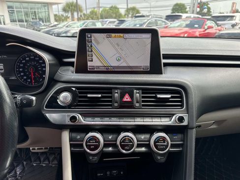 Used 2019 Genesis G70 3.3T Advanced w/ Elite Package image 25