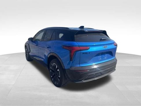 Certified 2025 Chevrolet Blazer EV RS image 2
