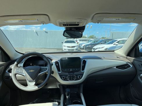 Used 2024 Chevrolet Malibu LT image 33