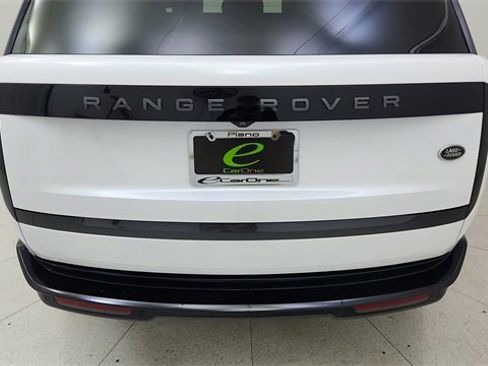 Used 2023 Land Rover Range Rover SE image 11