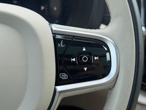 Certified 2026 Volvo XC60 B5 Ultra AWD/4WD image 18
