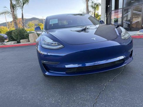 Used 2018 Tesla Model 3 Long Range image 14