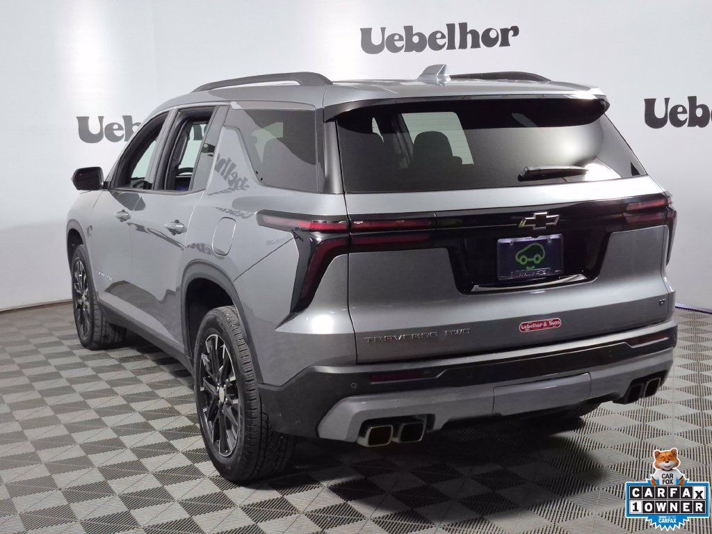 Used 2024 Chevrolet Traverse LT w/ Trailering Package AWD/4WD image 5