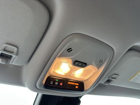 Used 2025 Chevrolet TrailBlazer LT image 21