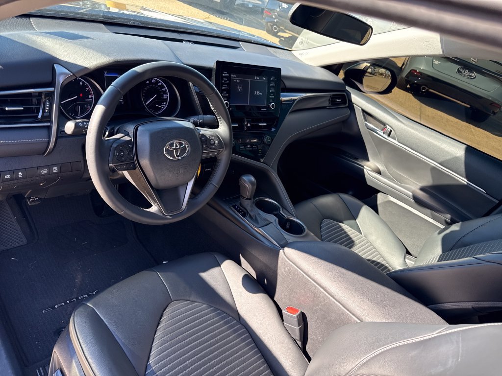 Used 2021 Toyota Camry SE FWD image 22