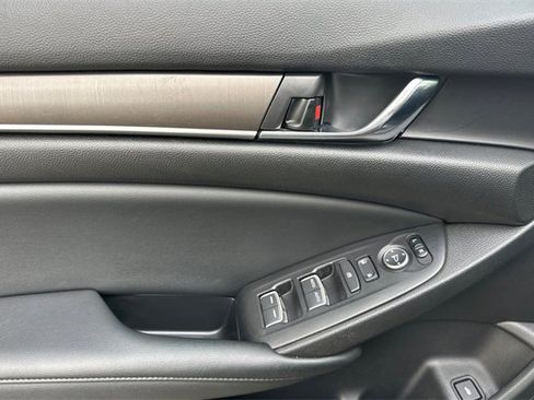 Used 2021 Honda Accord LX image 14