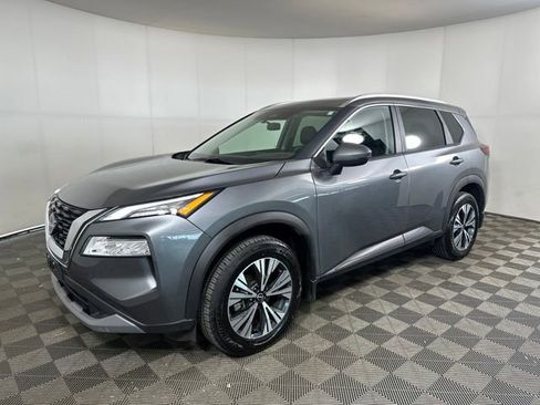 Used 2023 Nissan Rogue SV w/ SV Premium Package image 7