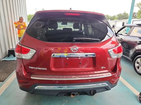 Used 2015 Nissan Pathfinder SL w/ SL Tech Package FWD image 3