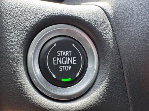 Used 2023 GMC Yukon AT4 w/ AT4 Premium Package AWD/4WD image 25